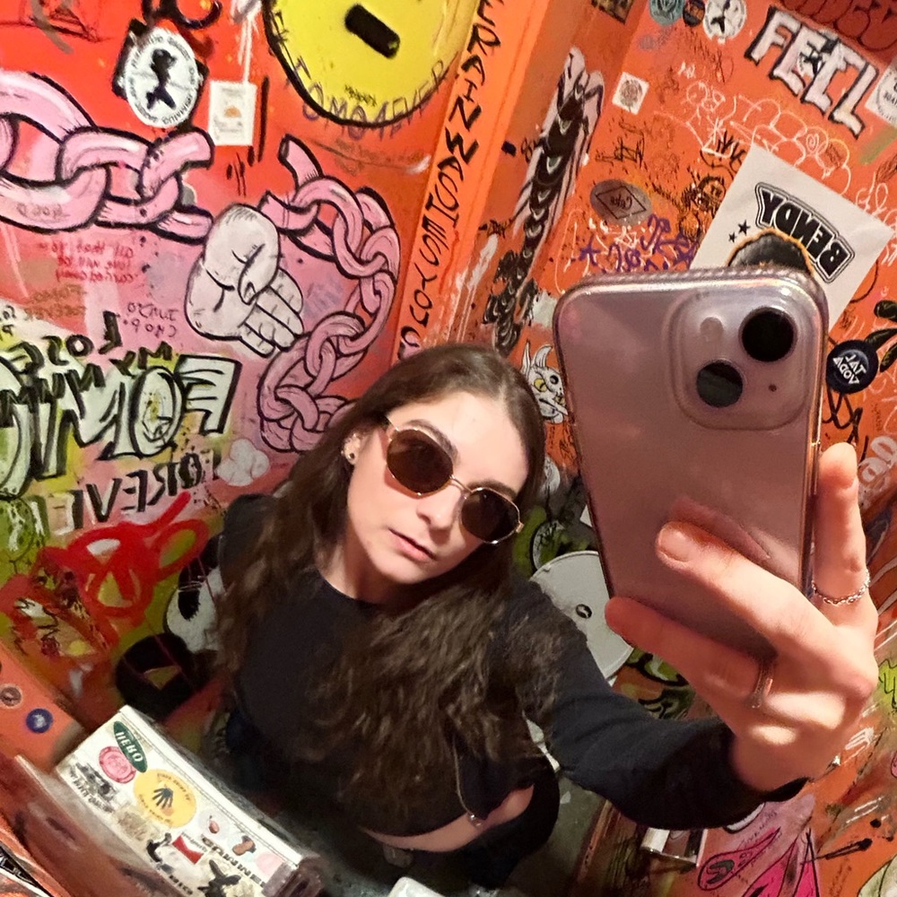 Meet your Posher, Karissa